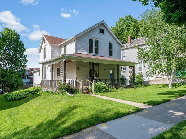 318 E Pleasant Street , Mankato, MN 56001