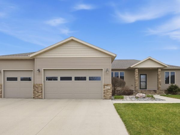 4727 6th Street W, West Fargo, ND 58078