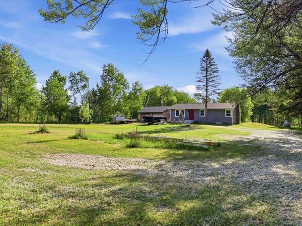 37513 Verdin Street NW, Stanchfield, MN 55080