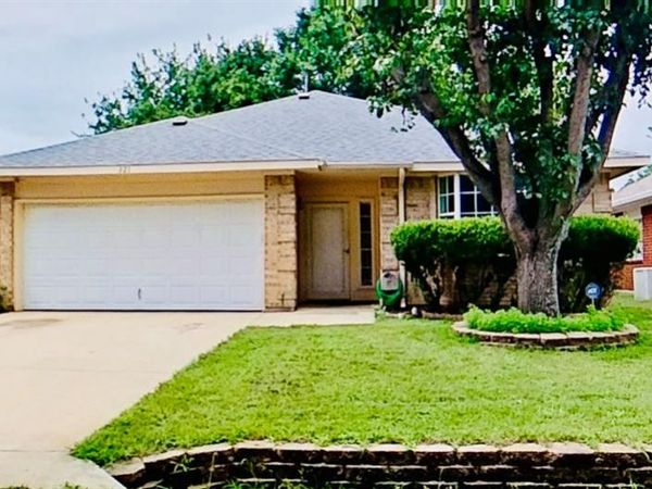 321 Boliver Avenue, Lake Dallas, TX 75065
