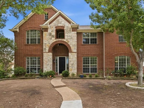 1117 Apache Lake Drive, Carrollton, TX 75010