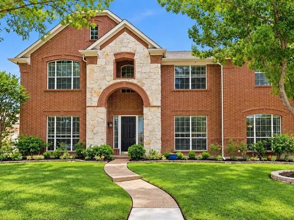 1117 Apache Lake Drive, Carrollton, TX 75010