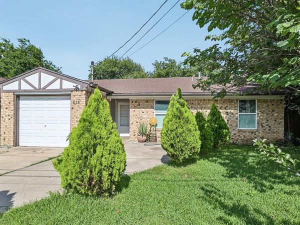 618 SE 3rd Street, Grand Prairie, TX 75051