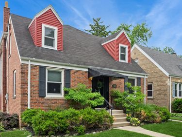 7143 N Mason Avenue, Chicago, IL 60646