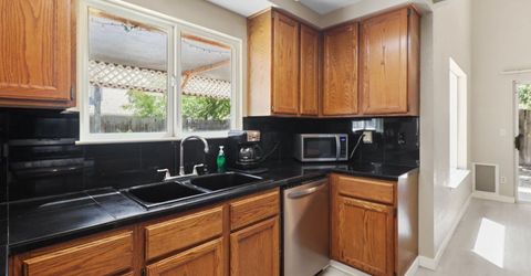 8638 Hampton Hill Ct, Sacramento, CA 95828 Photo