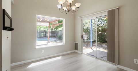 8638 Hampton Hill Ct, Sacramento, CA 95828 Photo