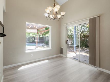 8638 Hampton Hill Ct, Sacramento, CA 95828 Photo