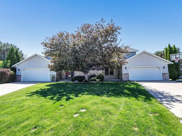 1633 PONDEROSA AVENUE, Green Bay, WI 54313