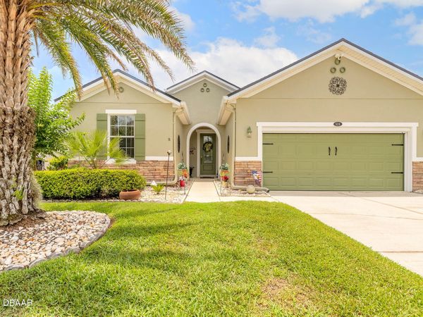 121 Grande Belfly Way, Daytona Beach, FL 32124