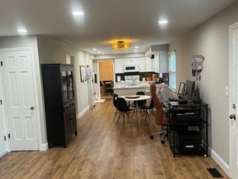 2165 E Oak Tree Drive, Dayton, OH 45440 Photo 7