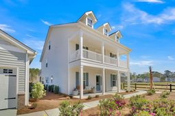 105 O'leary Circle photo 4