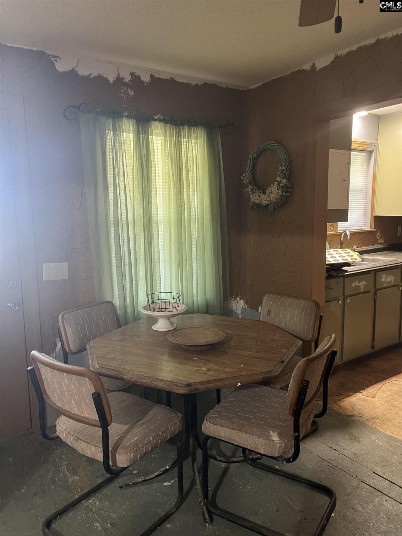1982 Wayside Drive  Photo 5