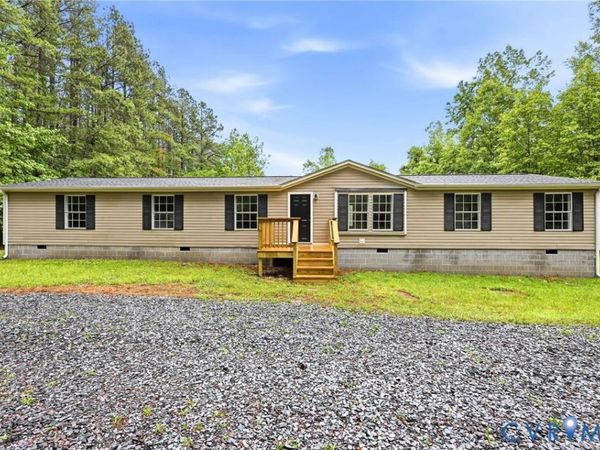480 Coles Creek Lane , Arvonia, VA 23123