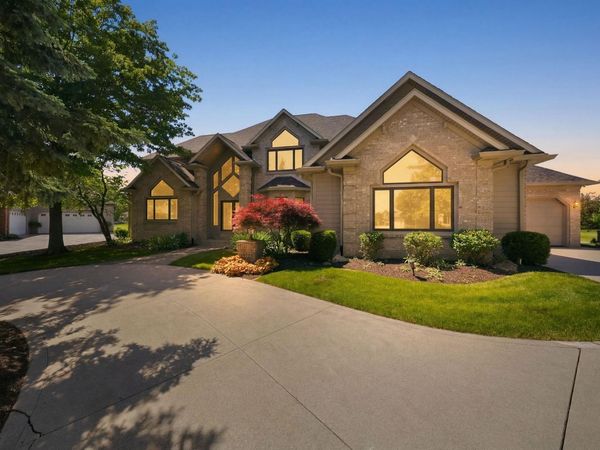 6921 Mangrove Lane, Fort Wayne, IN 46835