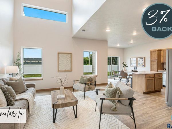 5720 E Avett Pl, Sioux Falls, SD 57108