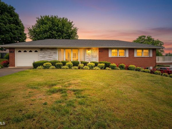 318 Broyles Avenue, Church Hill, TN 37642