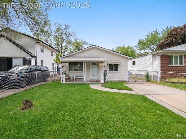 13428 Sarsfield Avenue , Warren, MI 48089