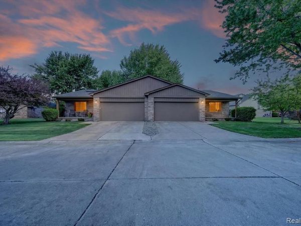 17225 Jed Court , Clinton Twp, MI 48038
