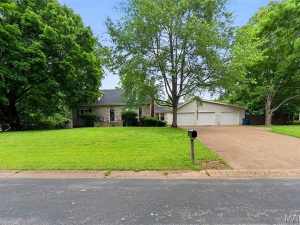 12 Green Garden Drive , St Louis, MO 63074