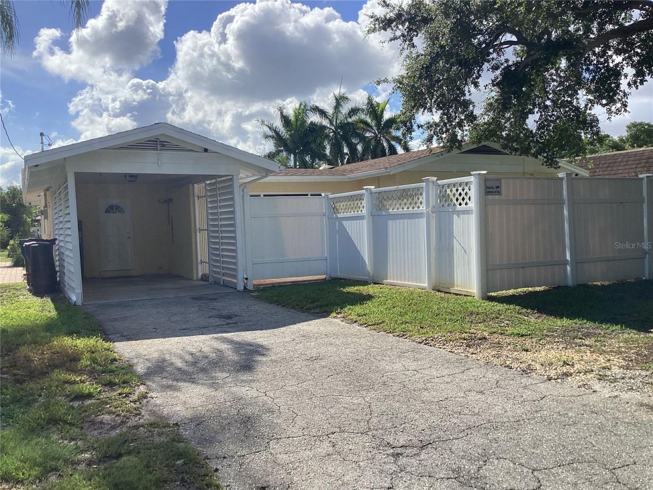 710 50th Street Court W, Bradenton, FL 34209 Photo