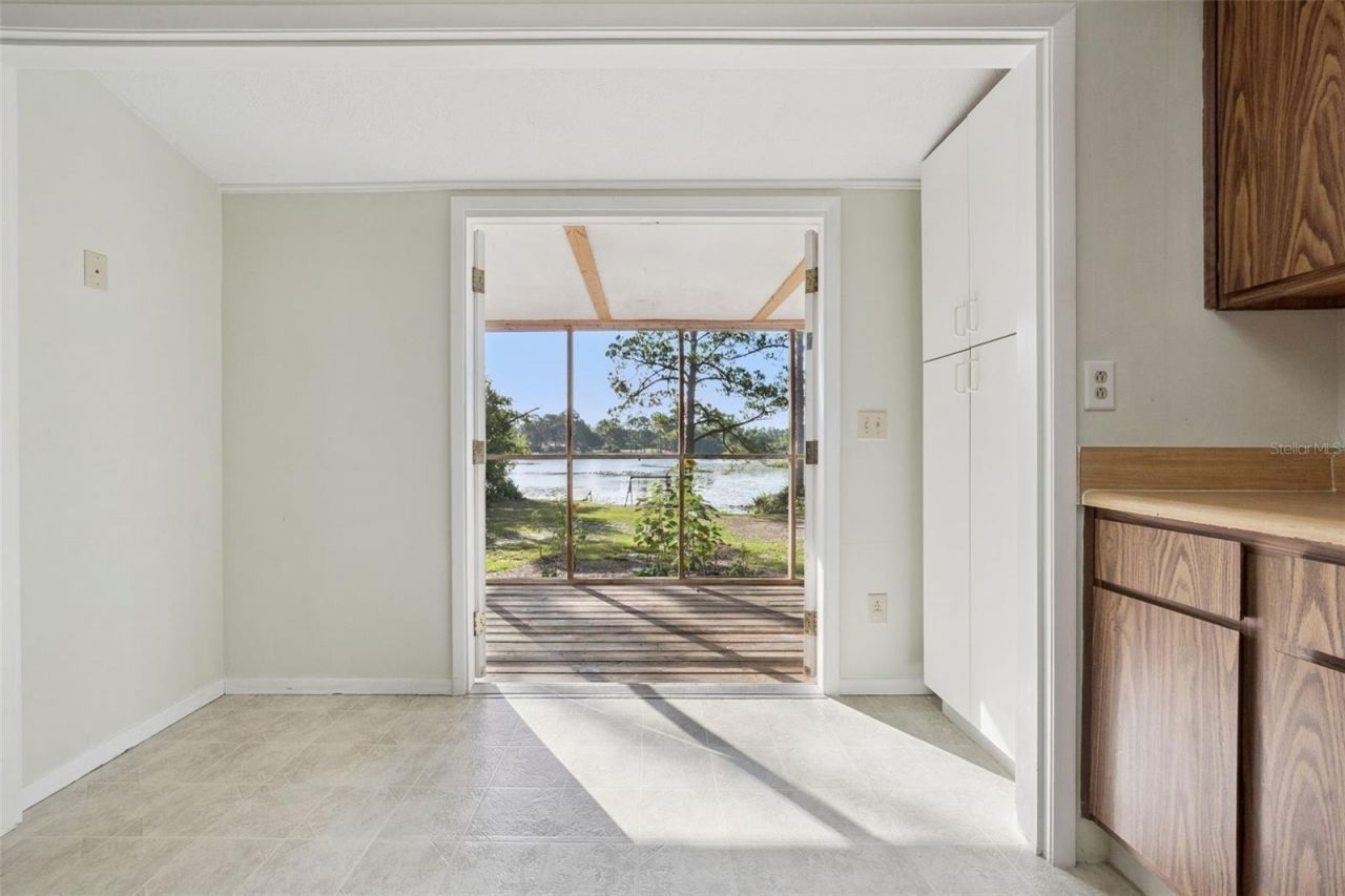 42146 Pine Valley Drive, Paisley, FL 32767 Photo