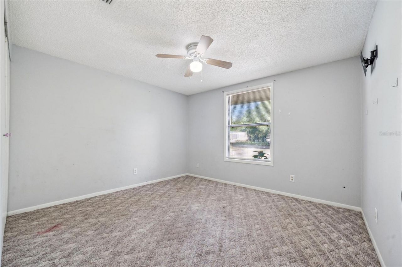 42146 Pine Valley Drive, Paisley, FL 32767 Photo
