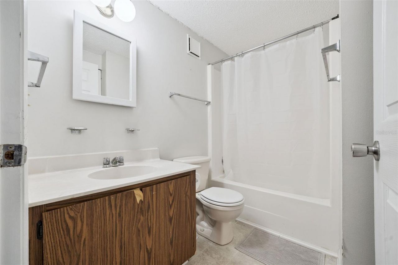 42146 Pine Valley Drive, Paisley, FL 32767 Photo