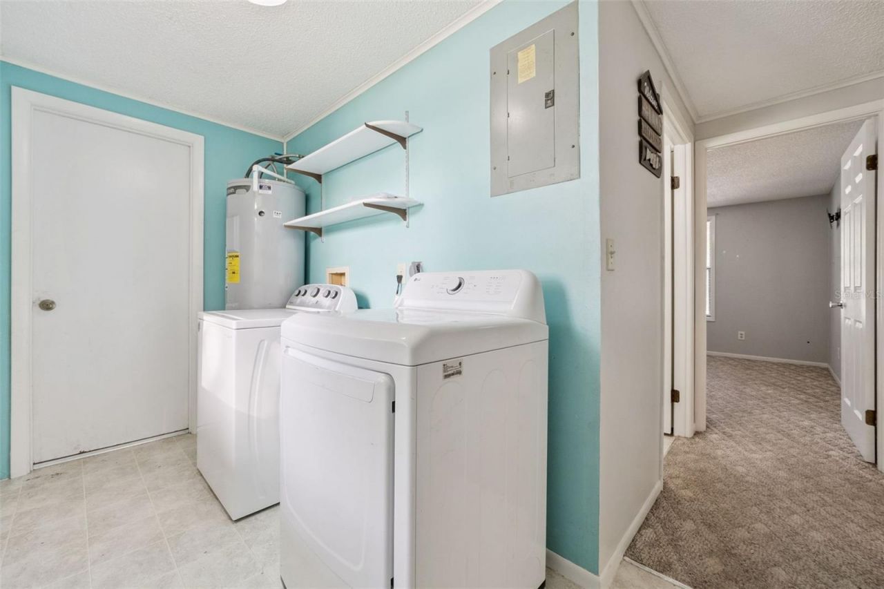 42146 Pine Valley Drive, Paisley, FL 32767 Photo
