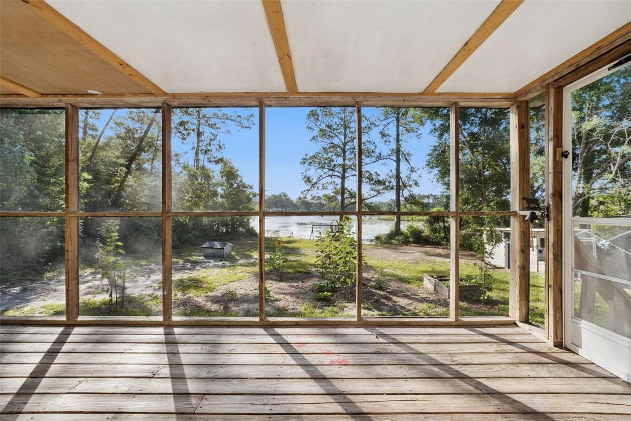 42146 Pine Valley Drive, Paisley, FL 32767 Photo