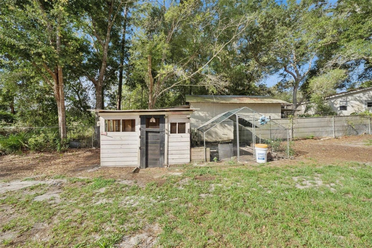 42146 Pine Valley Drive, Paisley, FL 32767 Photo