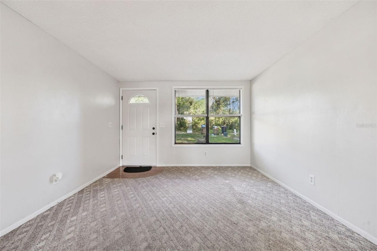 42146 Pine Valley Drive, Paisley, FL 32767 Photo