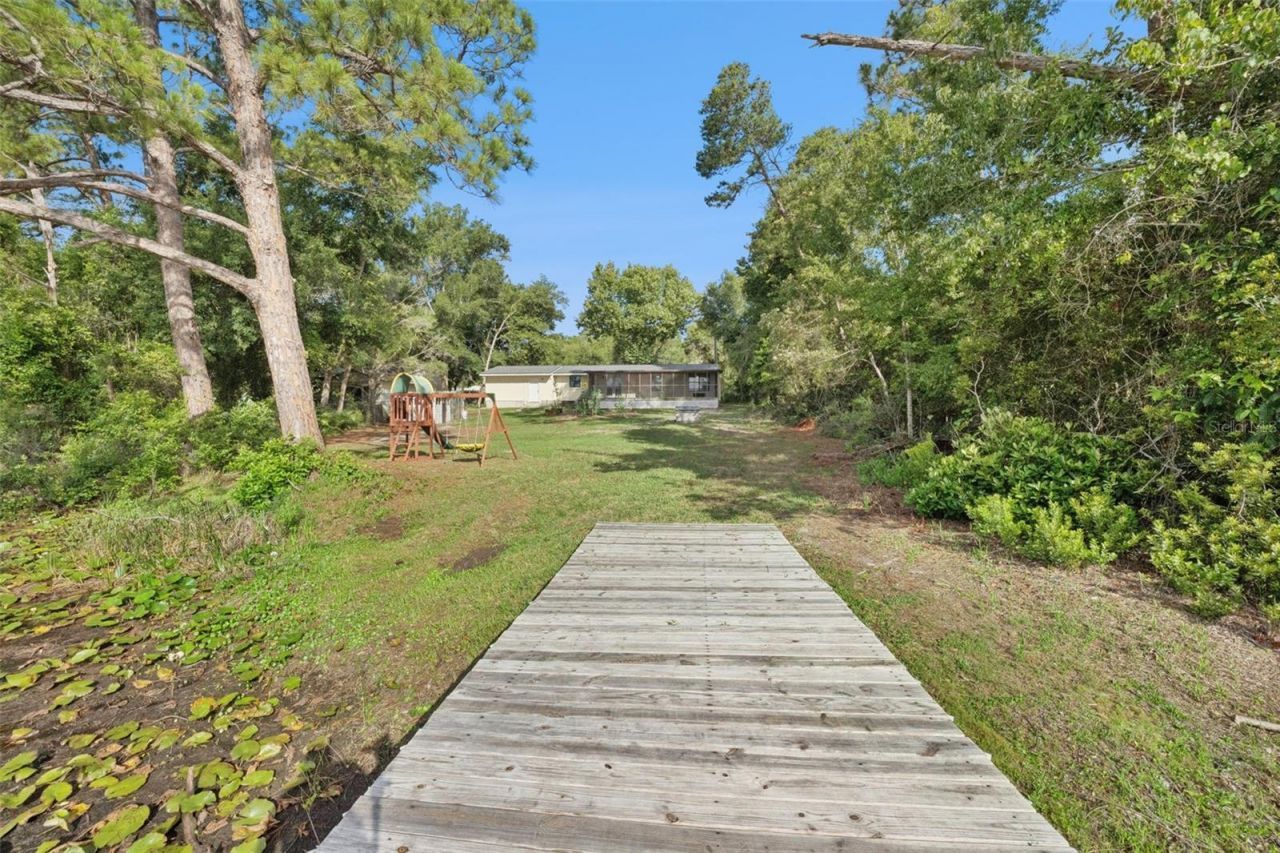 42146 Pine Valley Drive, Paisley, FL 32767 Photo