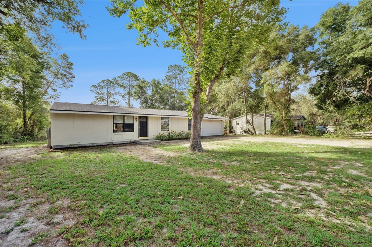 42146 Pine Valley Drive, Paisley, FL 32767 Photo