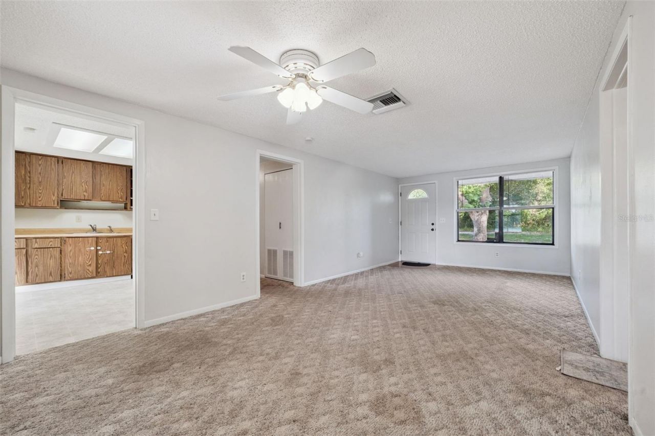 42146 Pine Valley Drive, Paisley, FL 32767 Photo