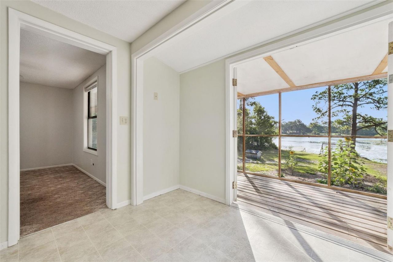 42146 Pine Valley Drive, Paisley, FL 32767 Photo