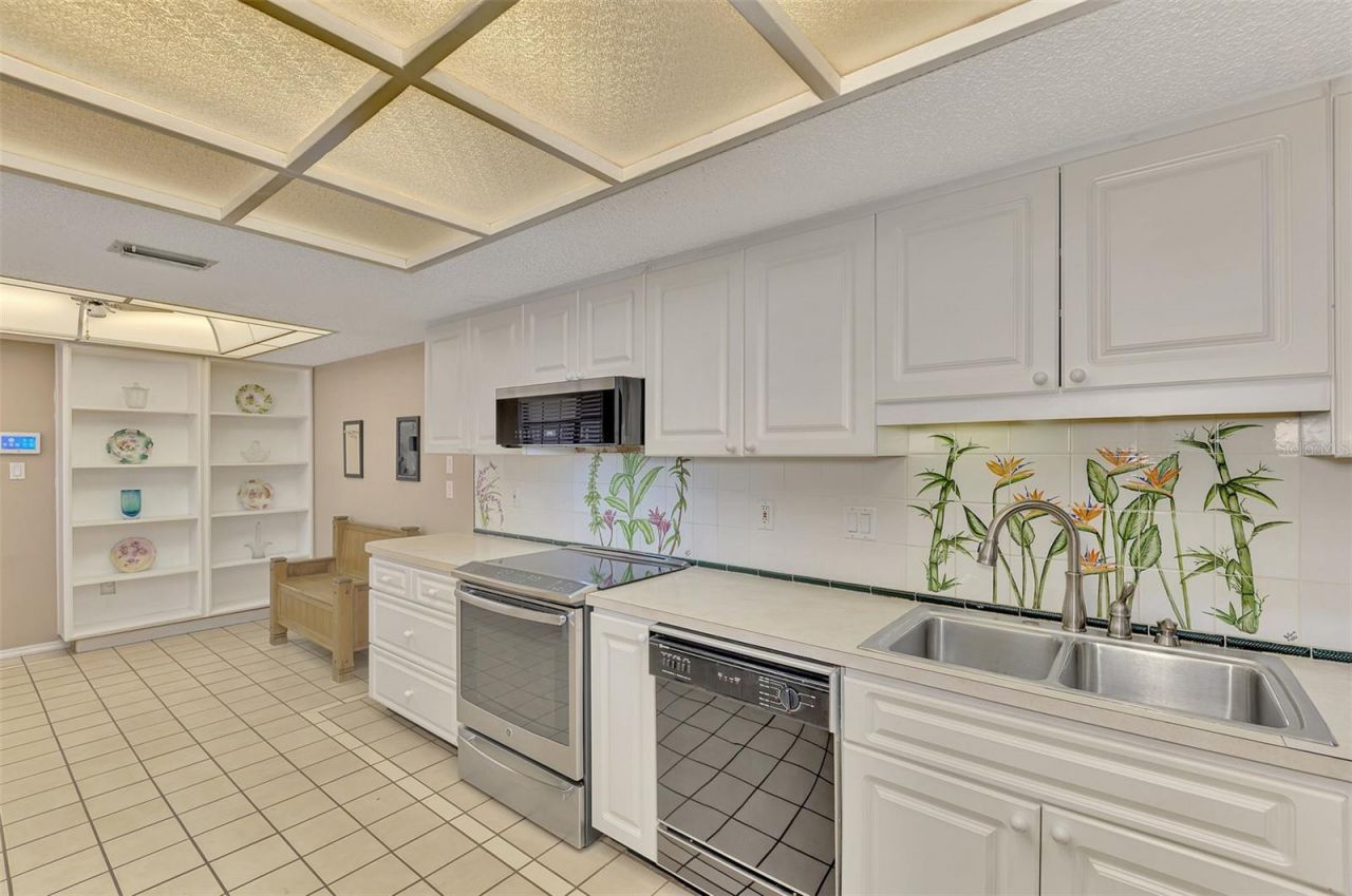 5903 La Vista Lane, Bradenton, FL 34210 Photo