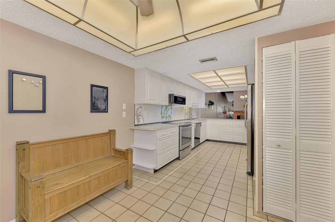 5903 La Vista Lane, Bradenton, FL 34210 Photo