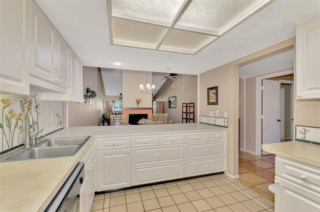 5903 La Vista Lane, Bradenton, FL 34210 Photo