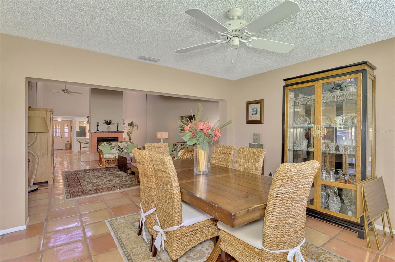 5903 La Vista Lane, Bradenton, FL 34210 Photo