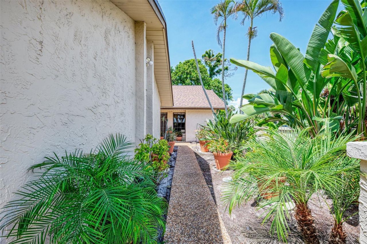 5903 La Vista Lane, Bradenton, FL 34210 Photo