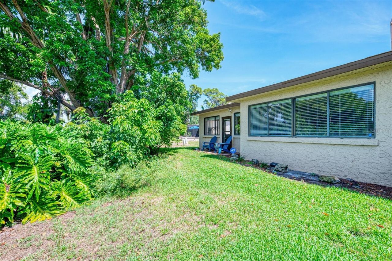 5903 La Vista Lane, Bradenton, FL 34210 Photo