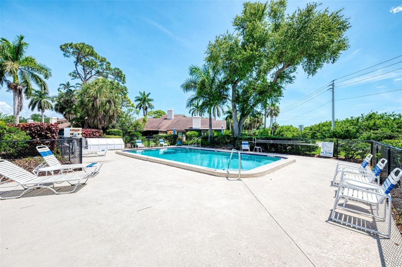 5903 La Vista Lane, Bradenton, FL 34210 Photo