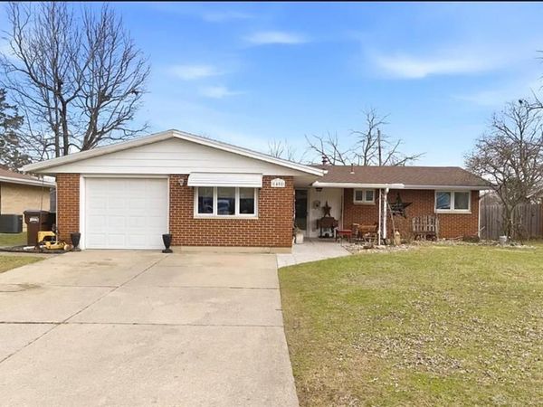 1408 Mapleridge Drive, Fairborn, OH 45324