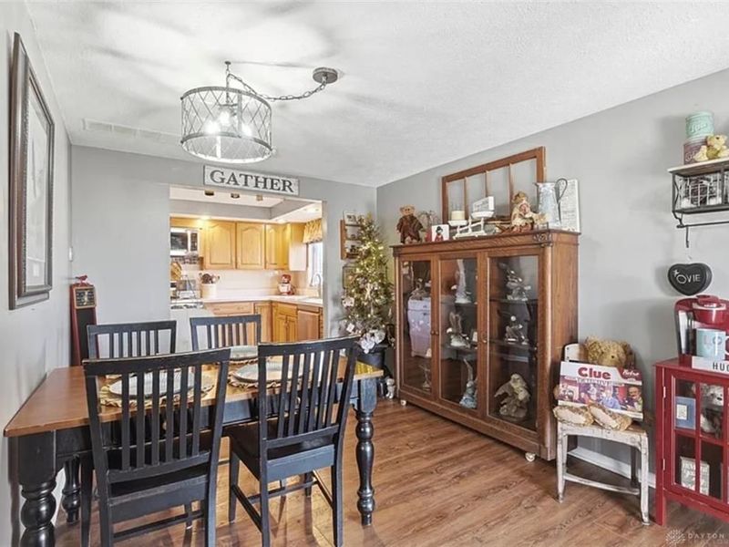 1408 Mapleridge Drive, Fairborn, OH 45324 Photo 6