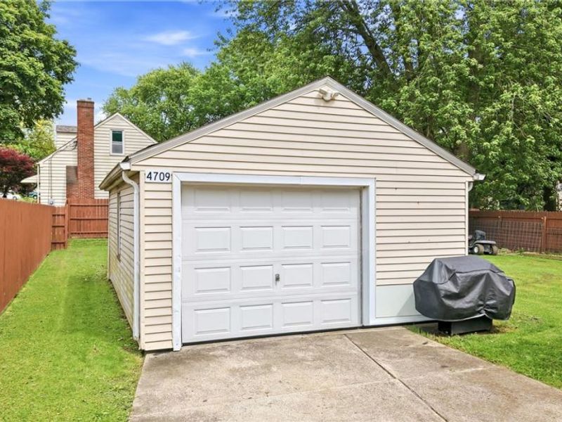 4709 Euclid Boulevard , Youngstown, OH 44512 Photo 28