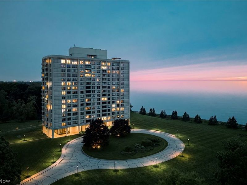 2 Bratenahl Place , Unit 15BC, Bratenahl, OH 44108 Photo 3