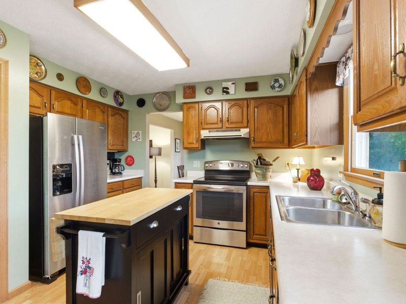 195 Finsbury Lane, Troy, OH 45373 Photo 13