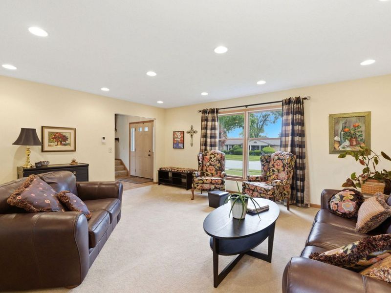 195 Finsbury Lane, Troy, OH 45373 Photo 9
