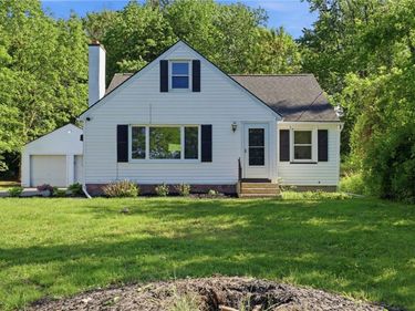 563 Holmes Road , Rochester, NY 14626