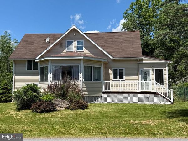 7639 LAKE SHORE DRIVE, POCONO LAKE, PA 18347